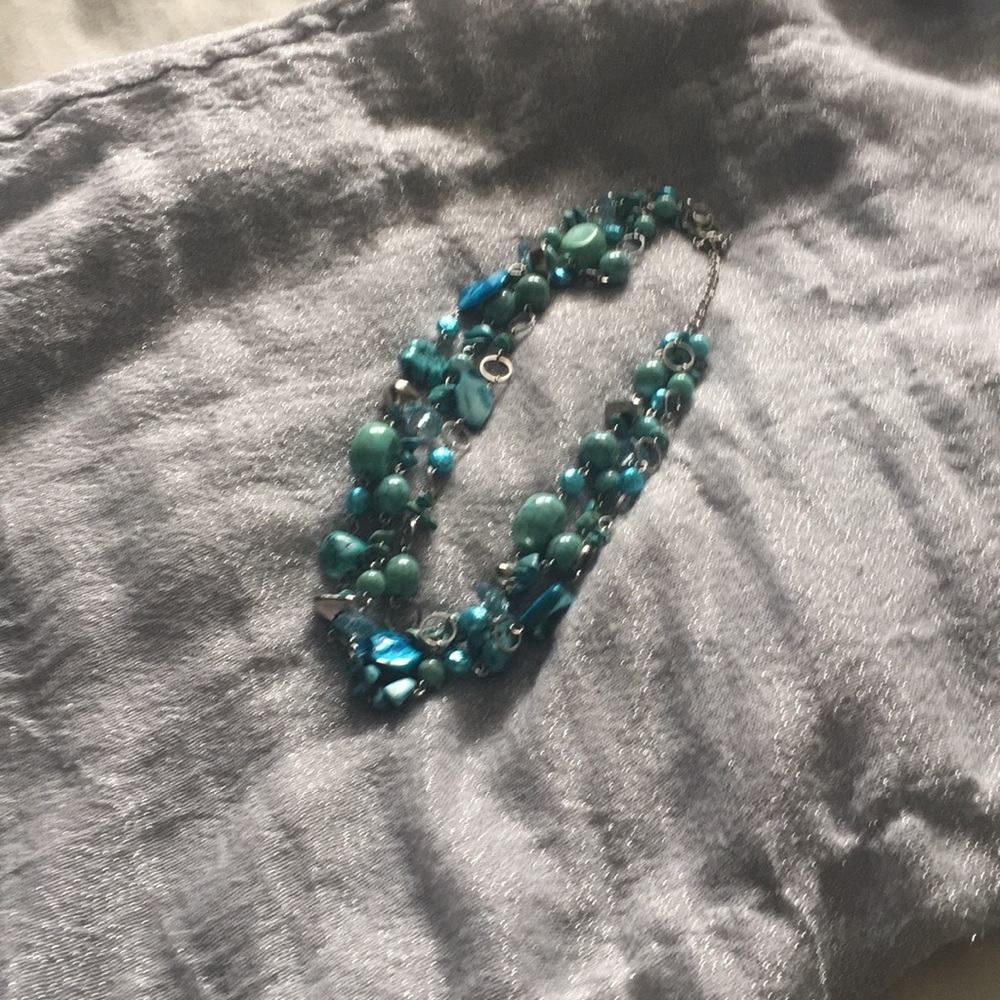 Necklaces - Picture 4 of 7
